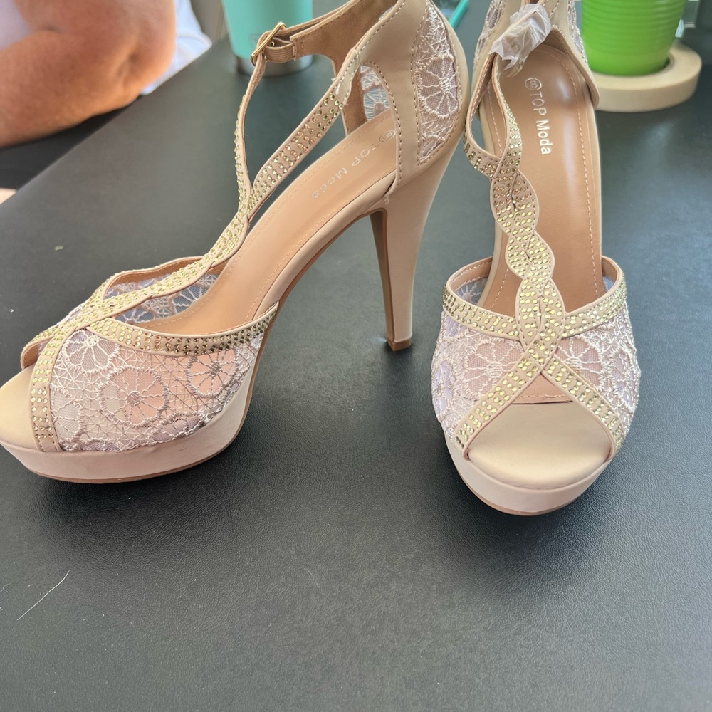 tan lace and rhine stone heels size 8